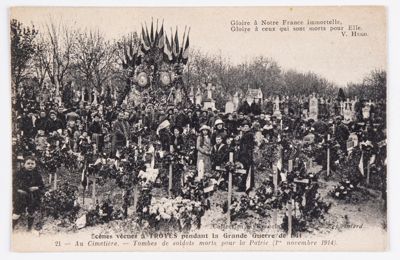Scènes vécues à Troyes pendant la Grande Guerre de 1914. Au cimetière – Tombes de soldats morts pour la Patrie.