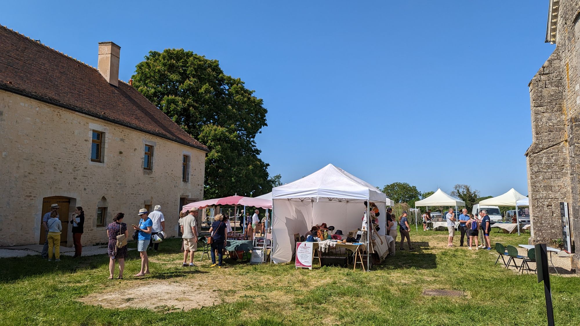 3e marché de la Commanderie d'Avalleur - Artisanat et producteurs