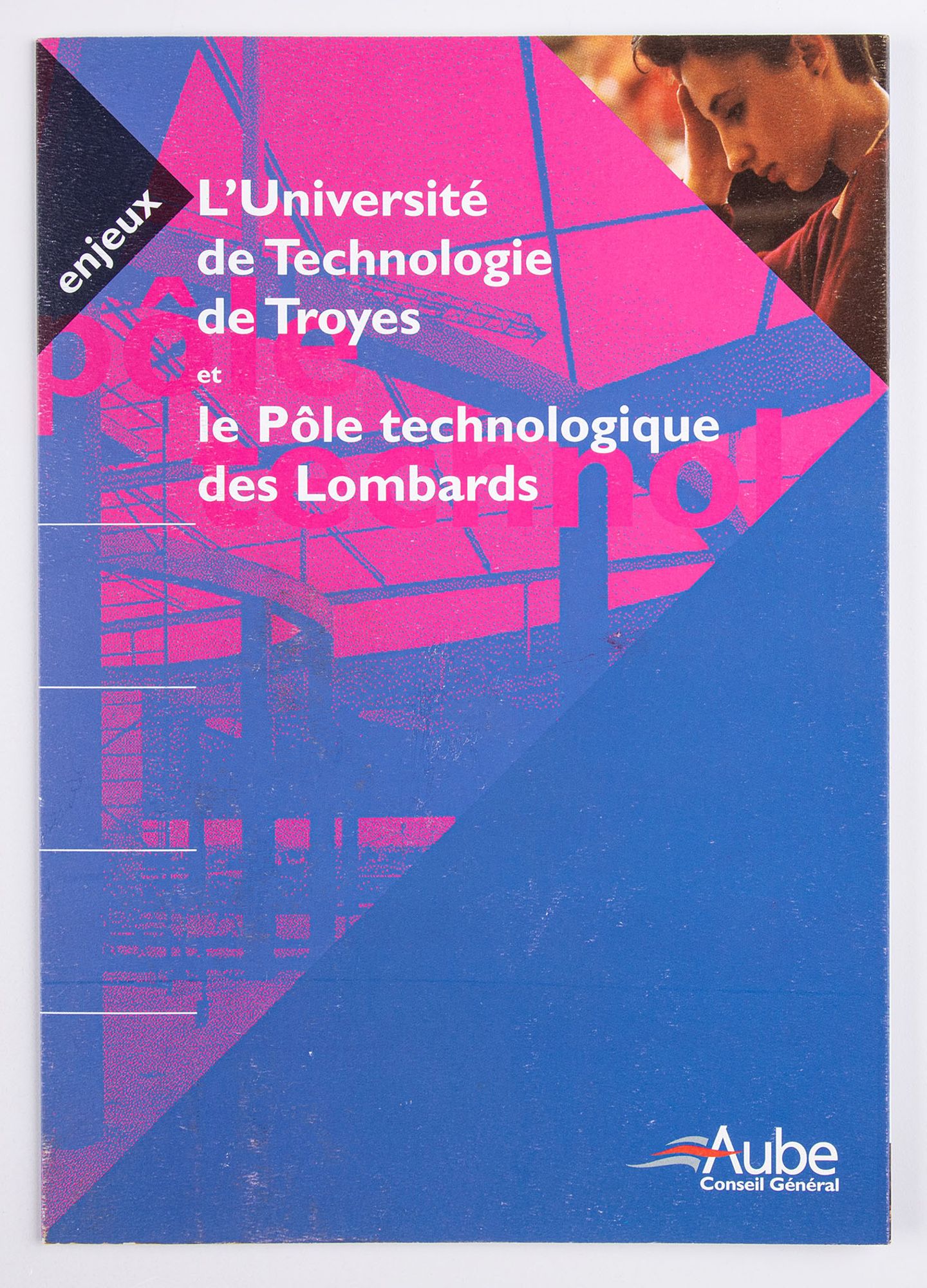 Plaquette de présentation de l’Université de Technologie de Troyes, 1993. 