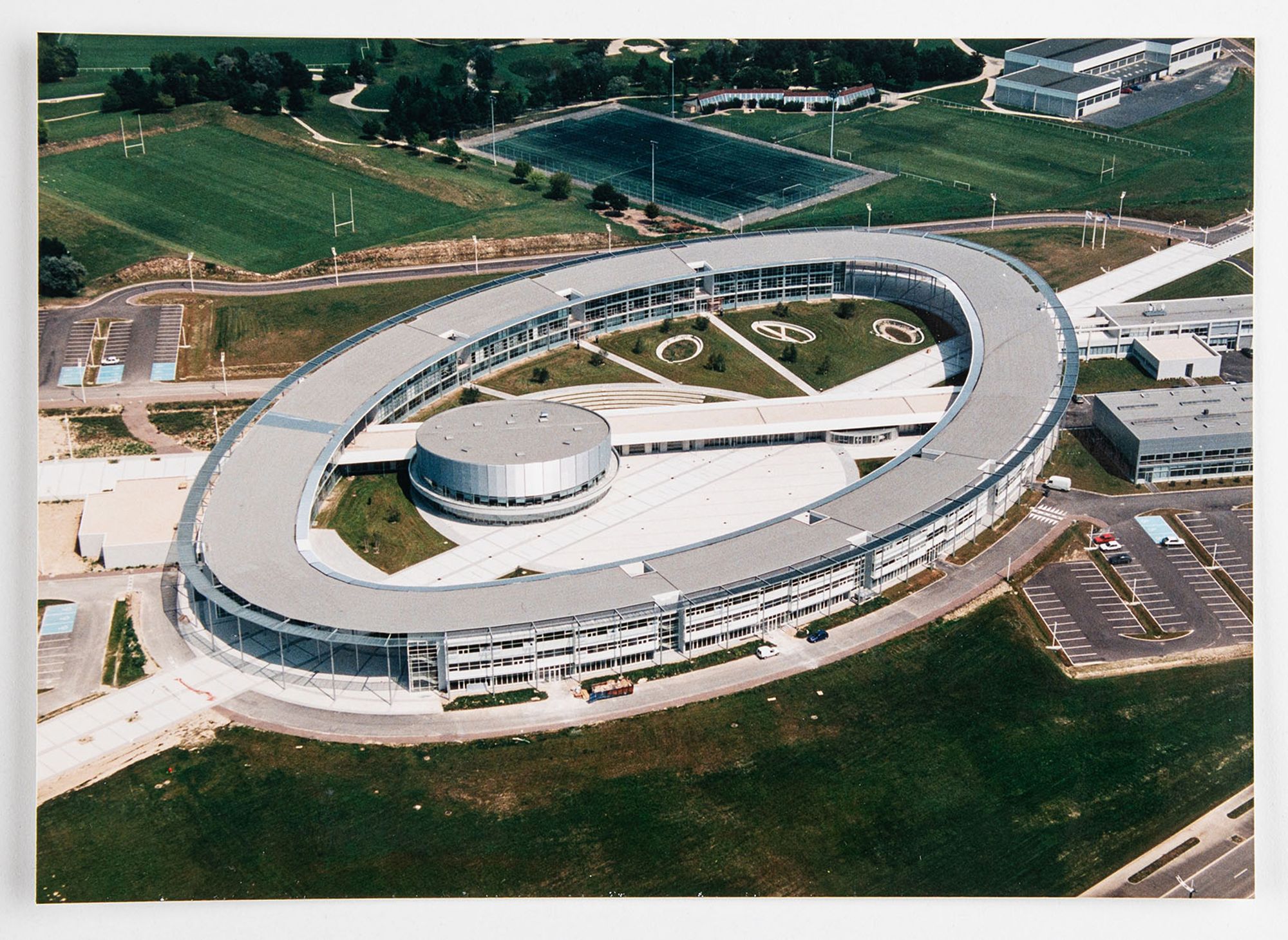 Inauguration de l’Université de Technologie de Troyes par le Président de la République Jacques Chirac