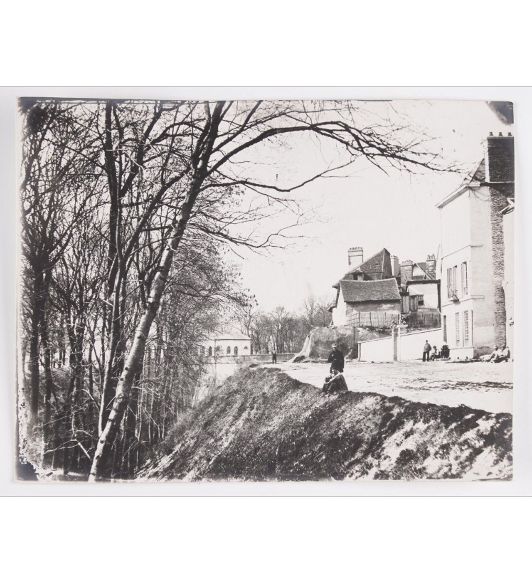 2 J 758 - 2 : Photographie, Vue des remparts de Troyes au XIXème siècle, Porte du Belfroi et environs, Fonds J. Gréau.