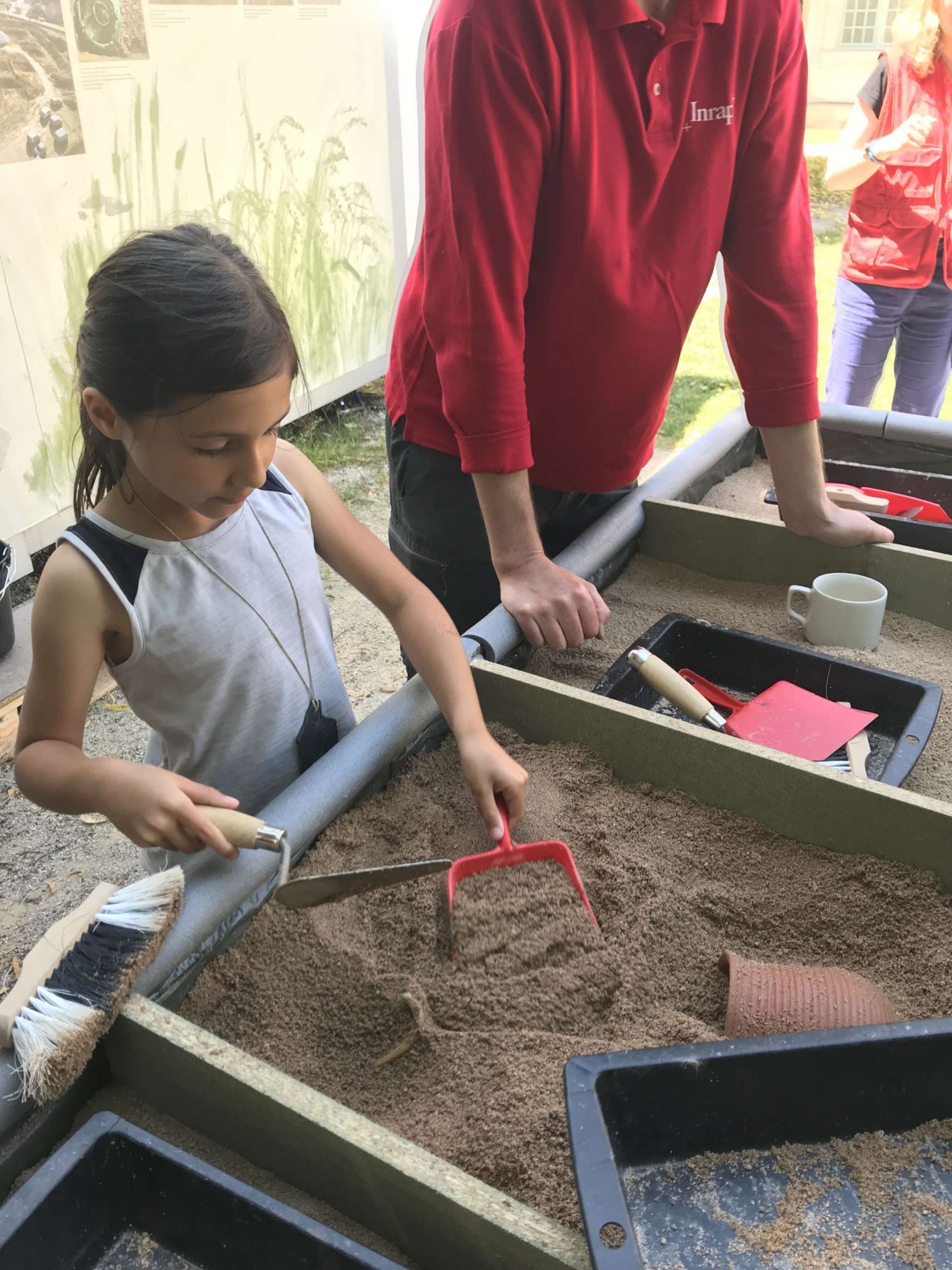 Familles et jeune public : visite contée et ateliers d'archéologie